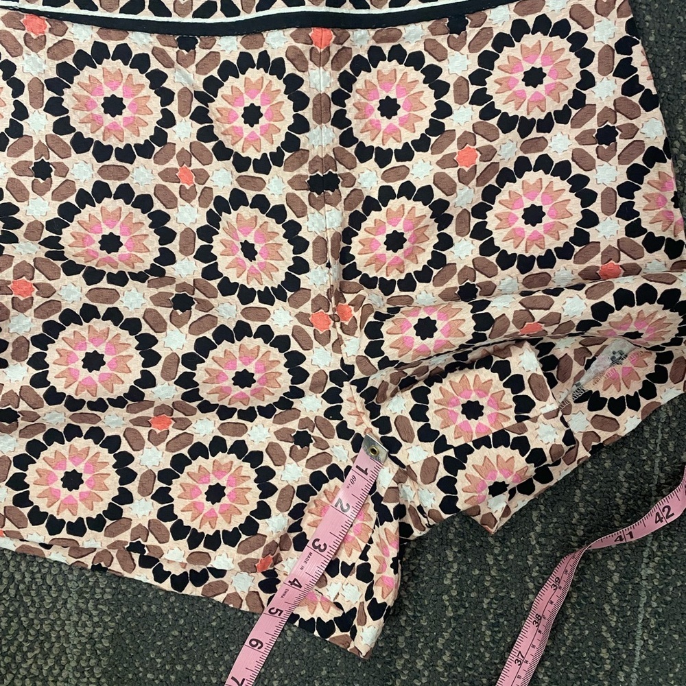 Kate Spade High Rise Floral Mosaic Jacquard Shorts Pink Black White Sz 0 - Picture 5 of 8
